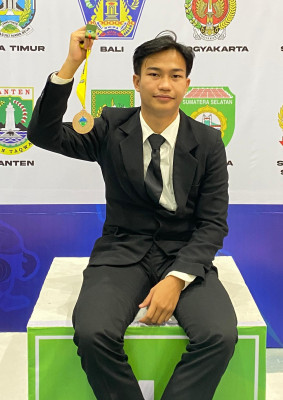 Ahmad Taufiq Reza Kusuma, S.Pd.